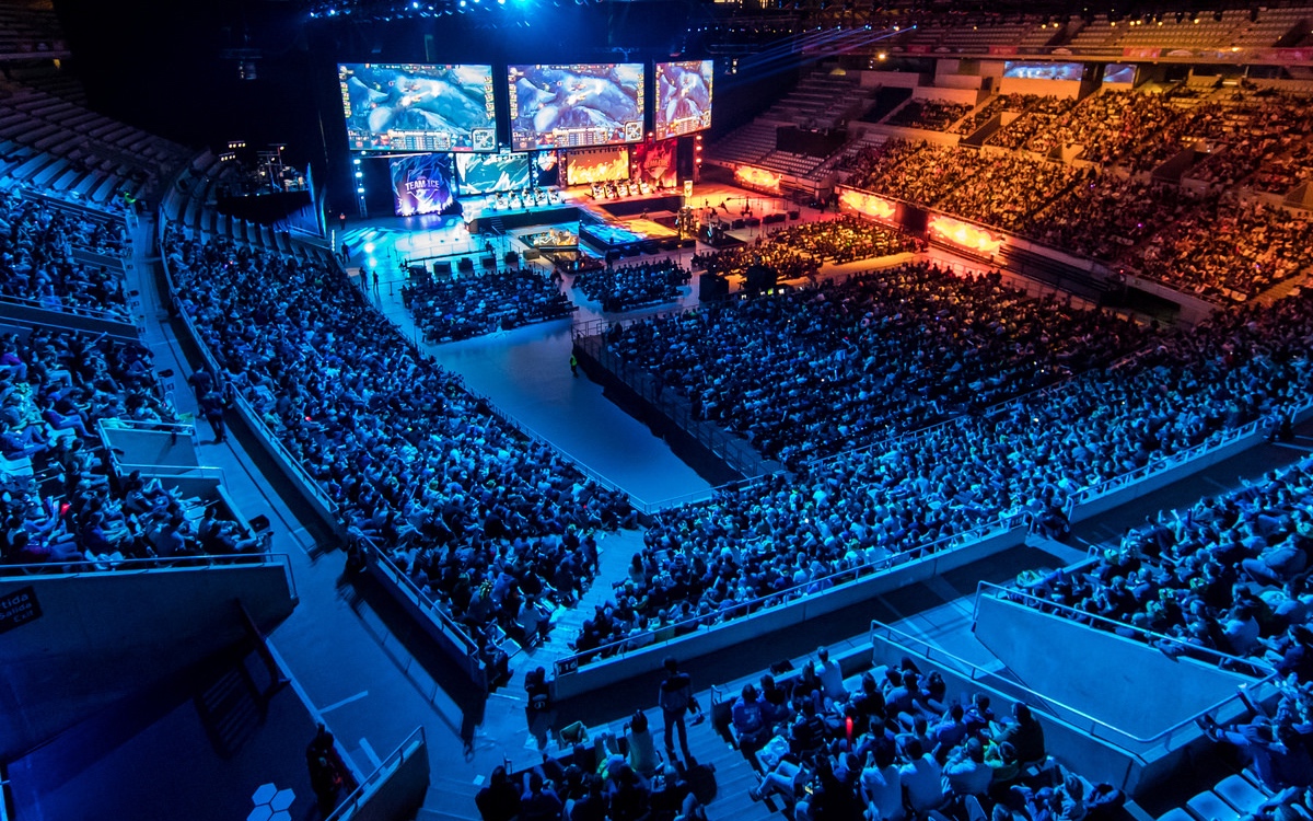 LPL 第一阶段常规赛每日TOP5： Elk 的枪魅力和致命 Sniper